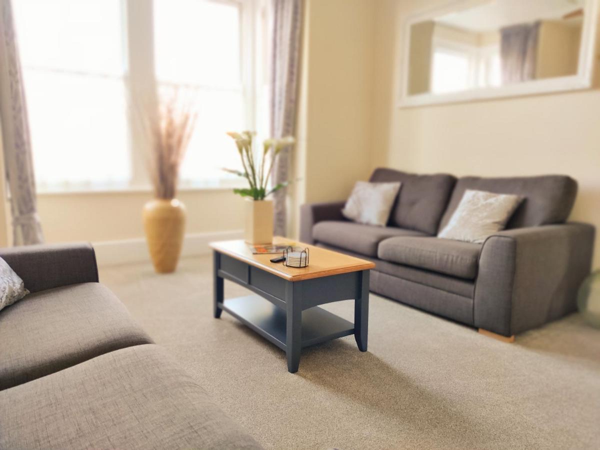 Escape To The Coast In A Luxurious Private Apartment Herne Bay Kültér fotó